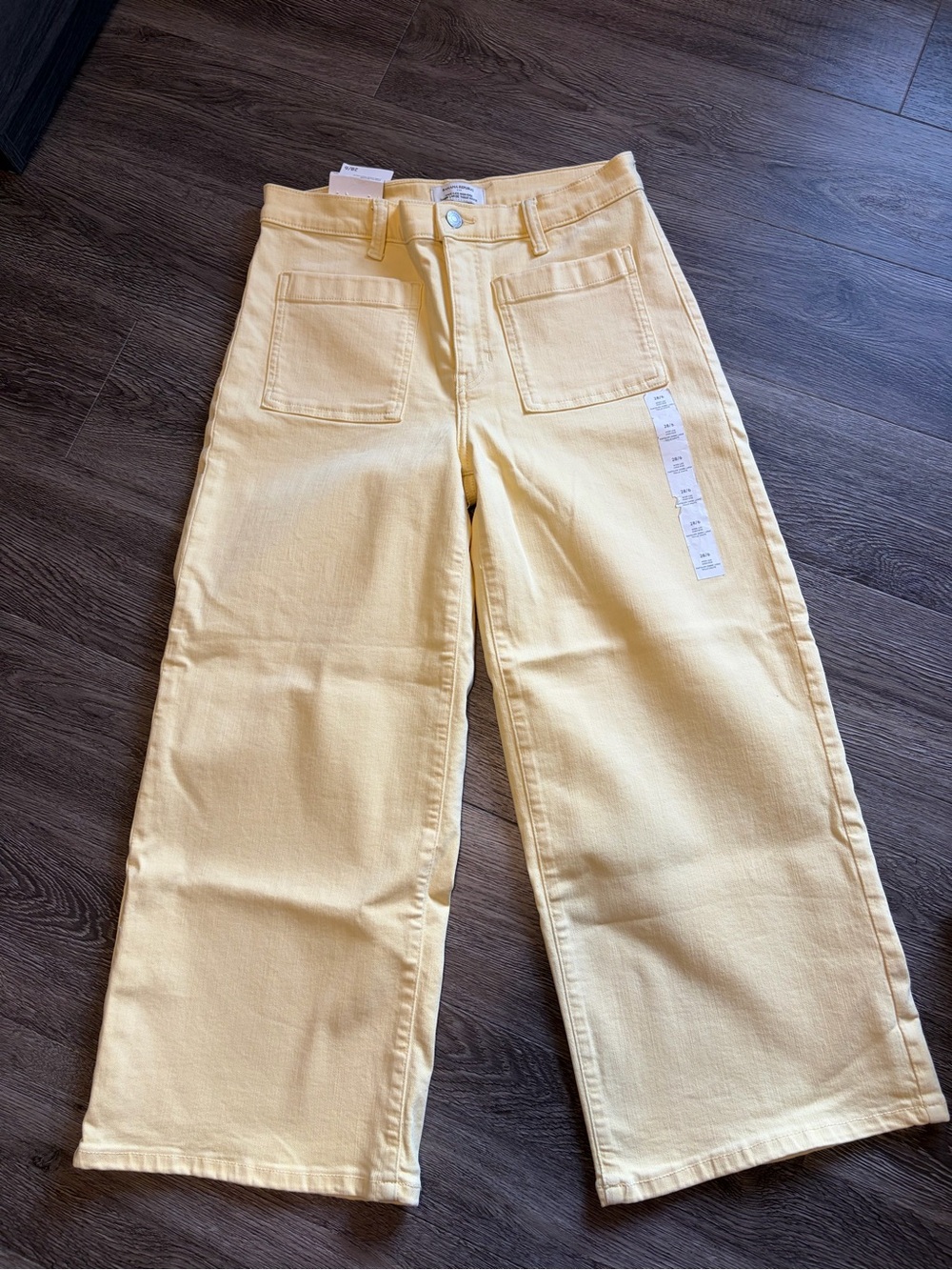 Banana Republic Cropped Wide-Leg Jeans in Soft Yellow